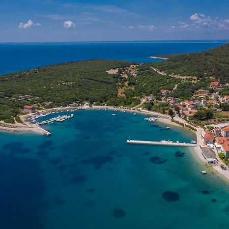 Apartmani Noris Martinšćica Eksteriør bilde