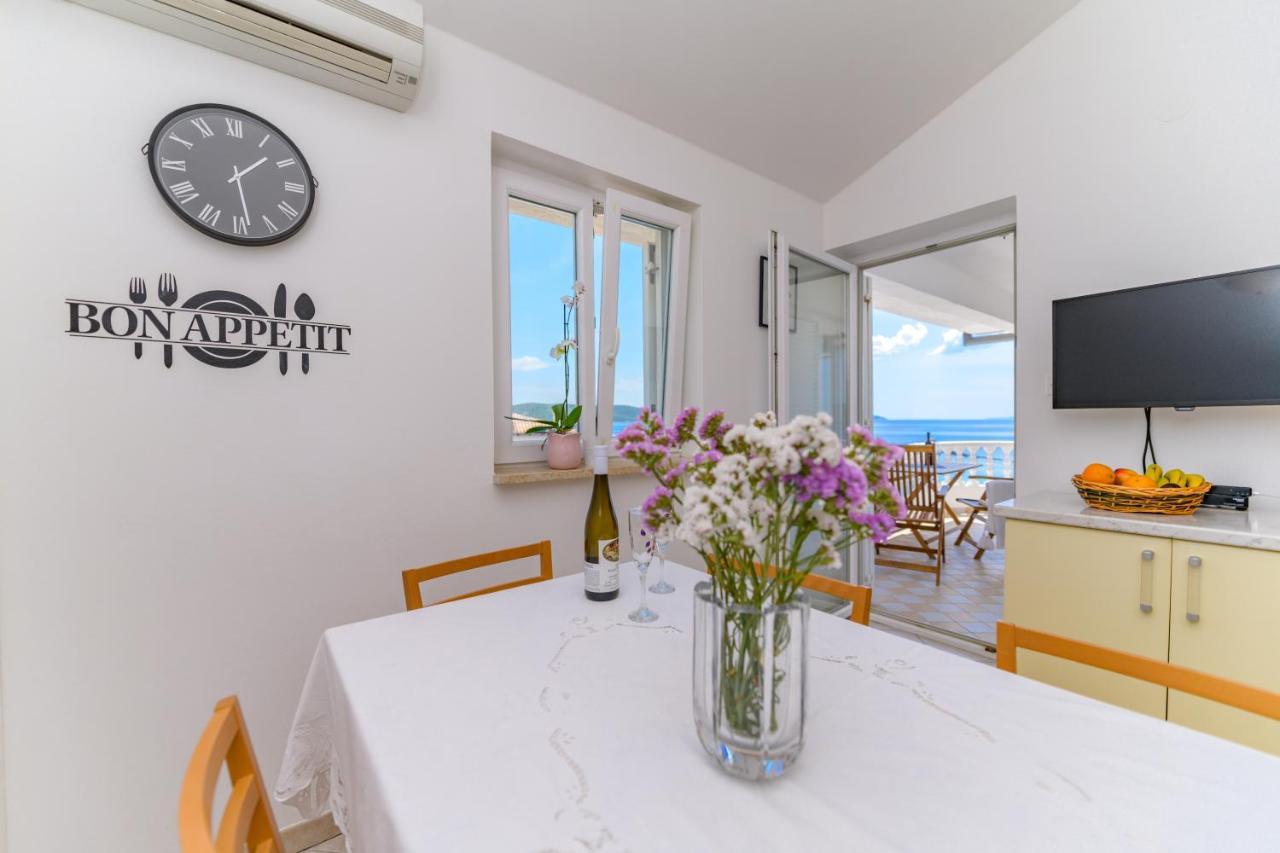 Apartmani Noris Martinšćica Eksteriør bilde
