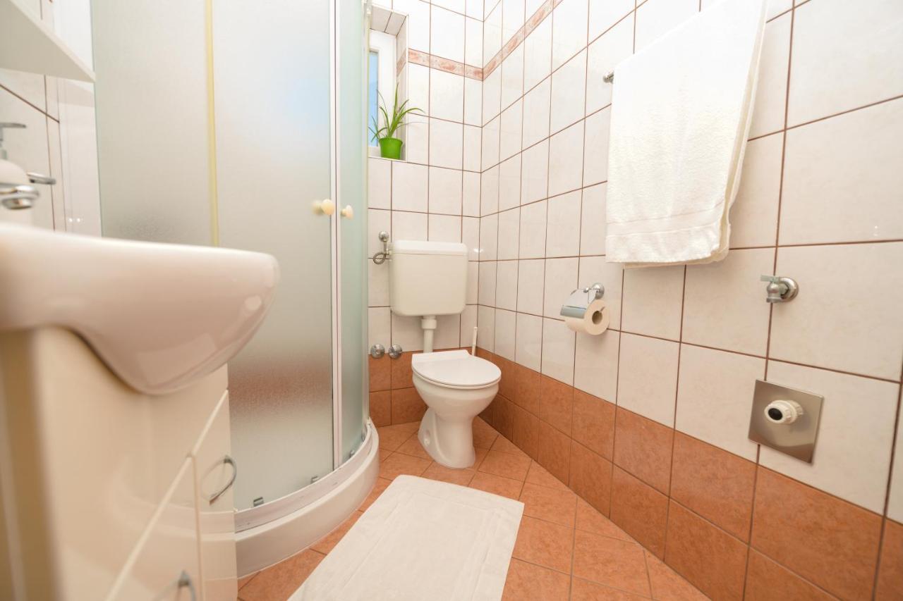 Apartmani Noris Martinšćica Eksteriør bilde